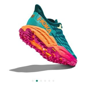 Hoka One One Speedgoat 5, size 6, excellent condition